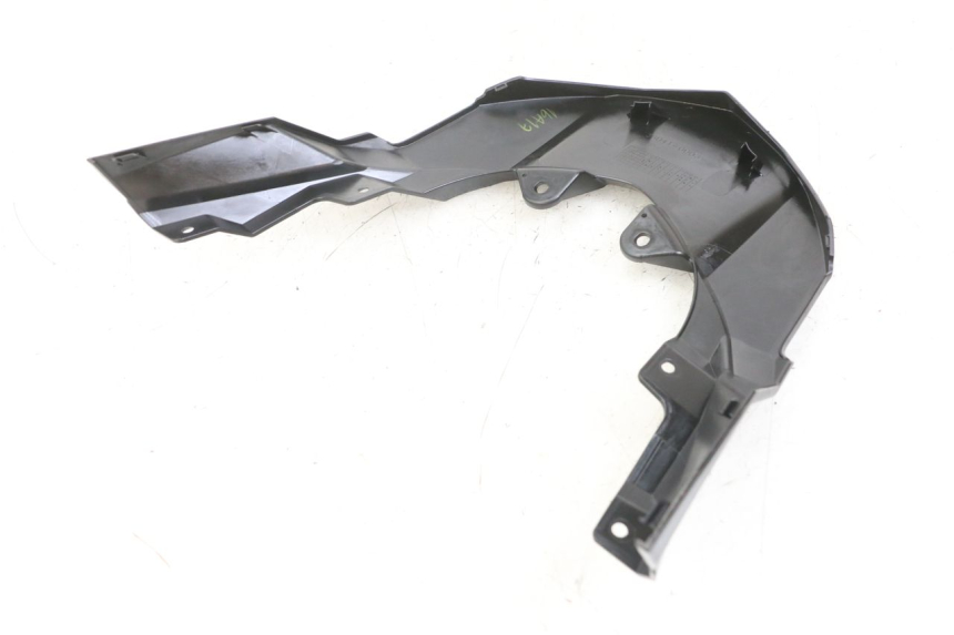 photo de OBERES HINTERES VERKLEIDUNGSTEILVERBINDER KAWASAKI VERSYS ABS 650 (2015 - 2018)