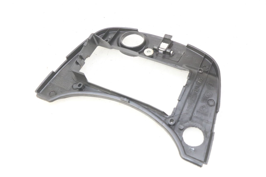 photo de VERKLEIDUNG HINTEN MITTE OBEN PIAGGIO VESPA S 2T 50 (2007 - 2014)