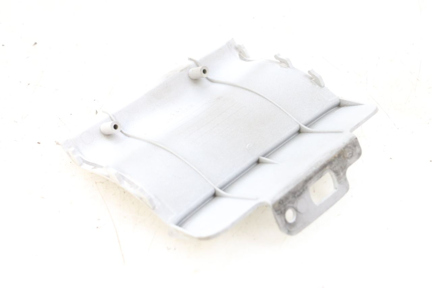 photo de VERKLEIDUNG HINTEN MITTE OBEN DAELIM VJ ROADWIN FI 125 (2008 - 2017) - Alternative Perspektive