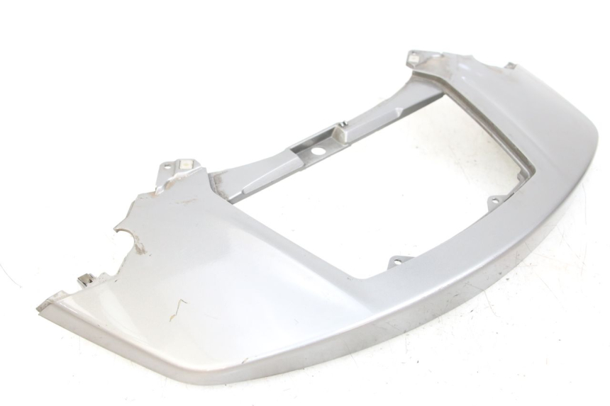 photo de OBERES HINTERES VERKLEIDUNGSTEILVERBINDER PIAGGIO X10 125 (2012 - 2017)
