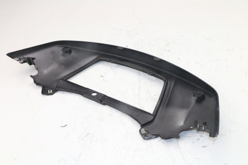 photo de VERKLEIDUNG HINTEN MITTE OBEN PIAGGIO X10 500 (2012 - 2018)