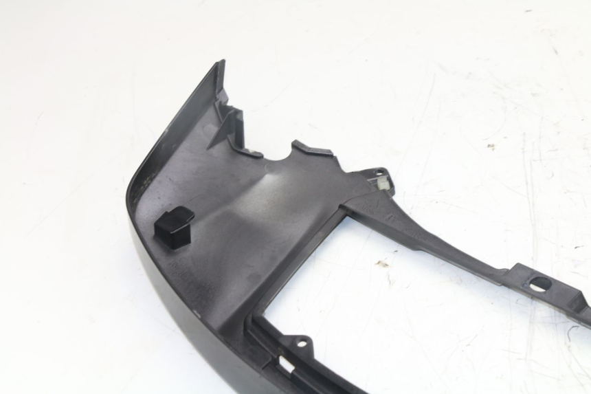 photo de VERKLEIDUNG HINTEN MITTE OBEN PIAGGIO X10 500 (2012 - 2018)