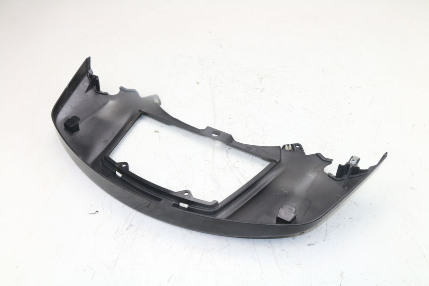 photo de VERKLEIDUNG HINTEN MITTE OBEN PIAGGIO X10 500 (2012 - 2018)