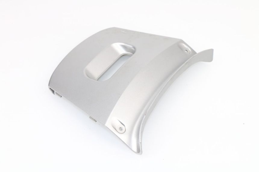 photo de VERKLEIDUNG HINTEN MITTE OBEN KYMCO XCITING 500 (2004 - 2006)