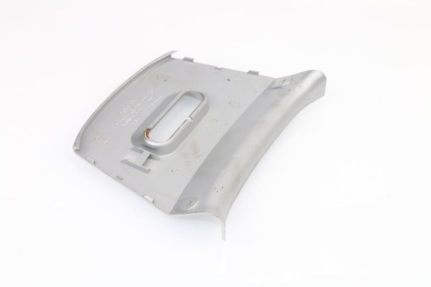 photo de VERKLEIDUNG HINTEN MITTE OBEN KYMCO XCITING 500 (2004 - 2006)