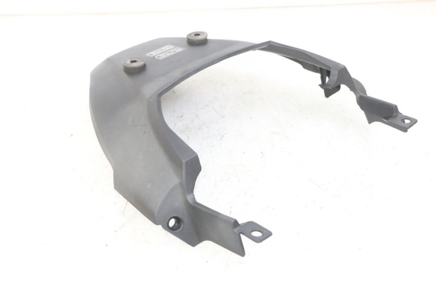 photo de VERKLEIDUNG HINTEN MITTE OBEN HONDA XLV VARADERO 125 (2000 - 2006)