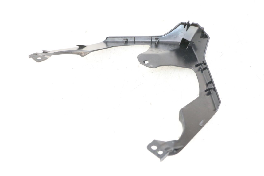 photo de VERKLEIDUNG HINTEN MITTE OBEN YAMAHA XMAX X-MAX 125 (2021 - 2025)
