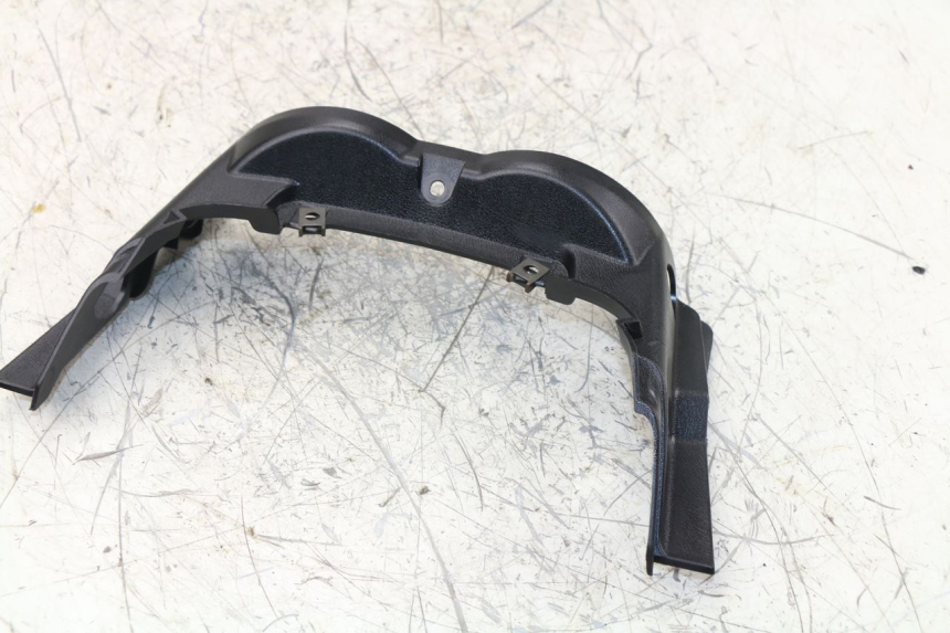 photo de VERKLEIDUNG HINTEN MITTE OBEN YAMAHA BW'S BWS 125 (2010 - 2013)