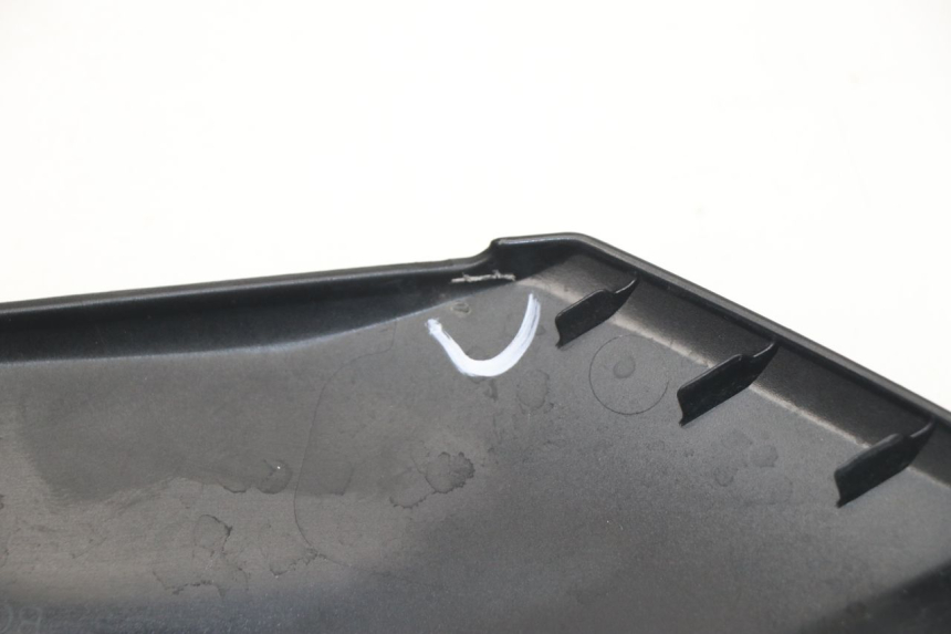 photo de VERKLEIDUNG HINTEN MITTE OBEN YAMAHA YP T-MAX TMAX 530 (2017 - 2020)