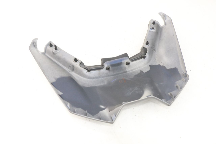 photo de VERKLEIDUNG HINTEN MITTE OBEN YAMAHA YP T-MAX TMAX 530 (2017 - 2020)