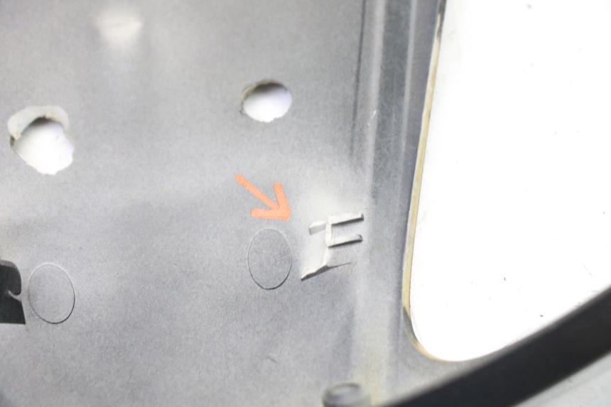 photo de HECKVERKLEIDUNG VERBINDUNG YAMAHA XMAX X-MAX 125 (2006 - 2009)