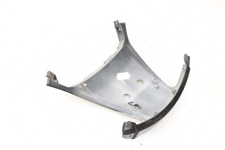 photo de HECKVERKLEIDUNG VERBINDUNG YAMAHA XMAX X-MAX 125 (2006 - 2009) - Zoom auf Gebrauchszustand