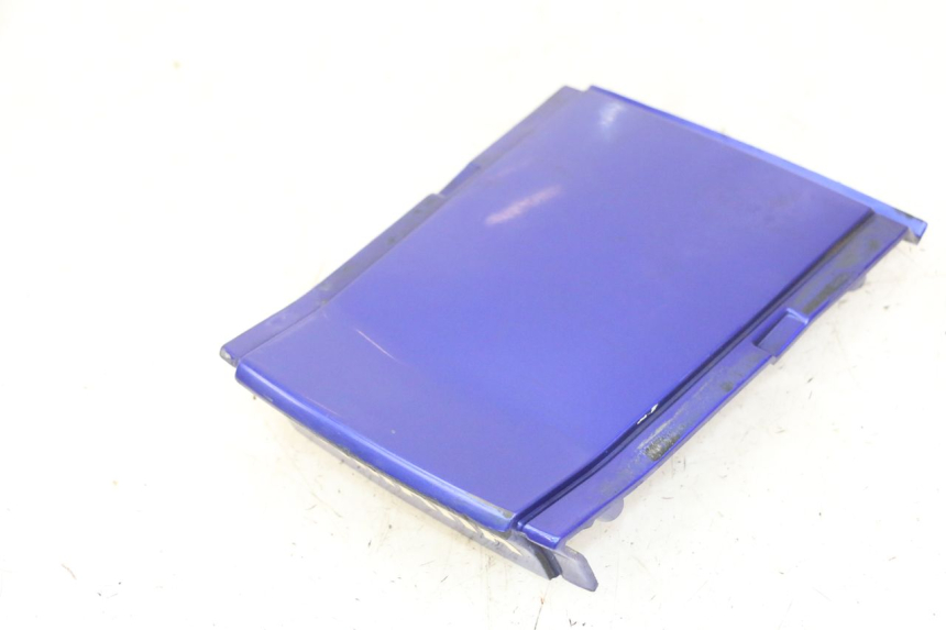 photo de VERKLEIDUNG HINTEN MITTE YAMAHA FZS FAZER 600 (2001 - 2003)