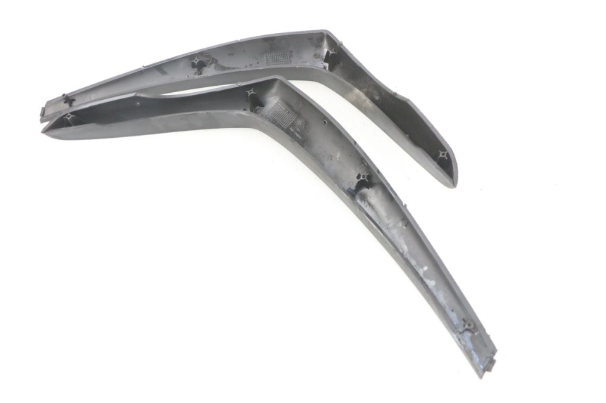 photo de FRONTVERKLEIDUNG MITTE PIAGGIO BEVERLY 125 (1998 - 2005)
