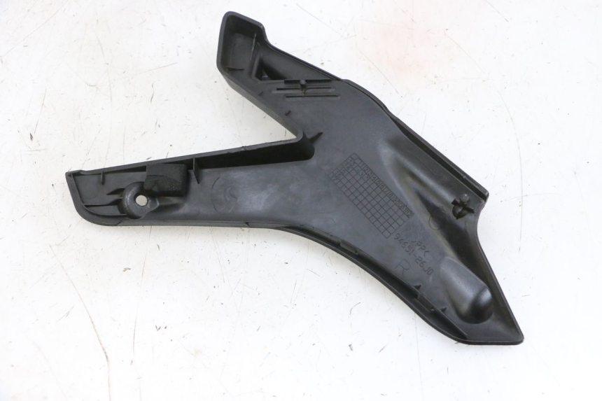 photo de FRONTVERKLEIDUNG MITTE SUZUKI BURGMAN 650 (2013 - 2020)