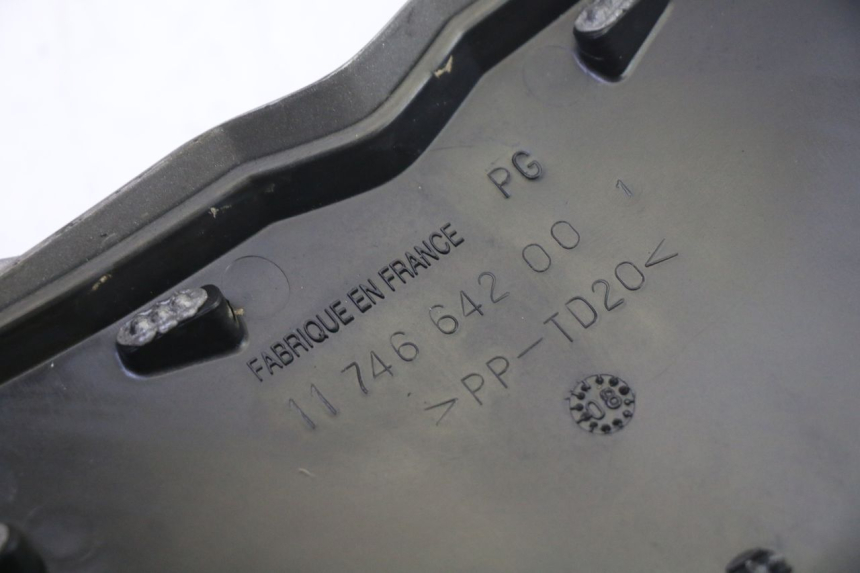 photo de FRONTVERKLEIDUNG MITTE PEUGEOT ELYSTAR 50 (2002 - 2014)