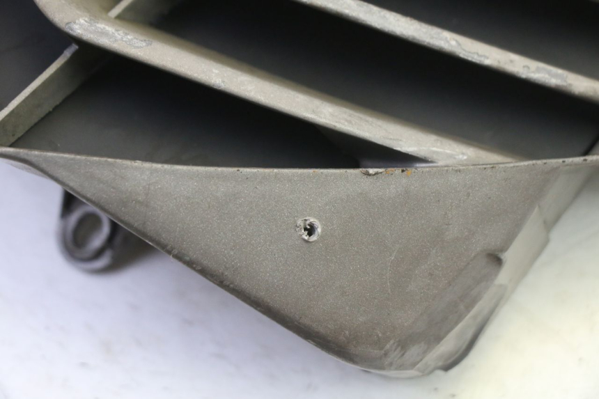 photo de FRONTVERKLEIDUNG MITTE PEUGEOT ELYSTAR 50 (2002 - 2014)