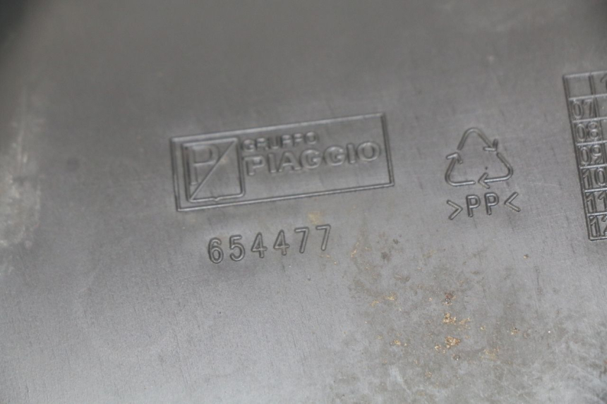 photo de VERKLEIDUNG VORNE MITTE APRILIA SRV 850 (2012 - 2017)