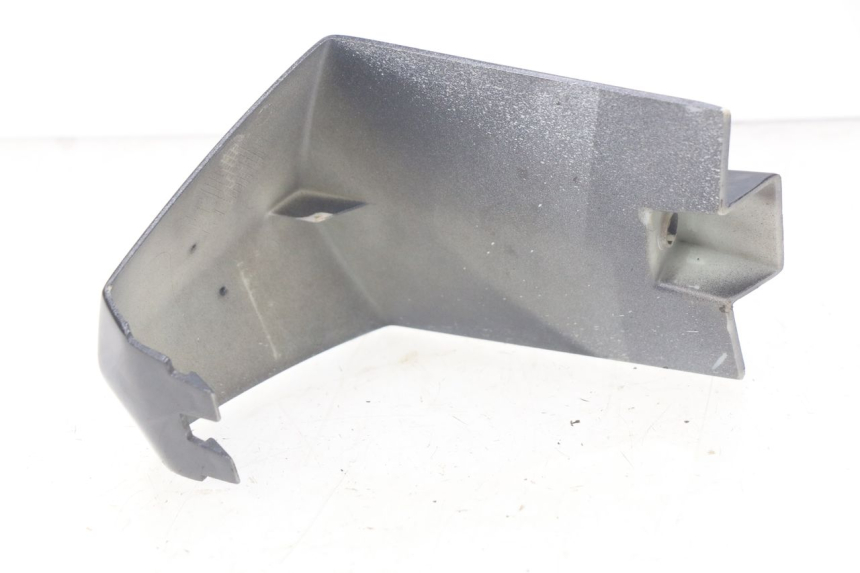 photo de UNTERE VERKLEIDUNGSSCHEIBE VORNE PEUGEOT CITYSTAR 50 (2013 - 2017)