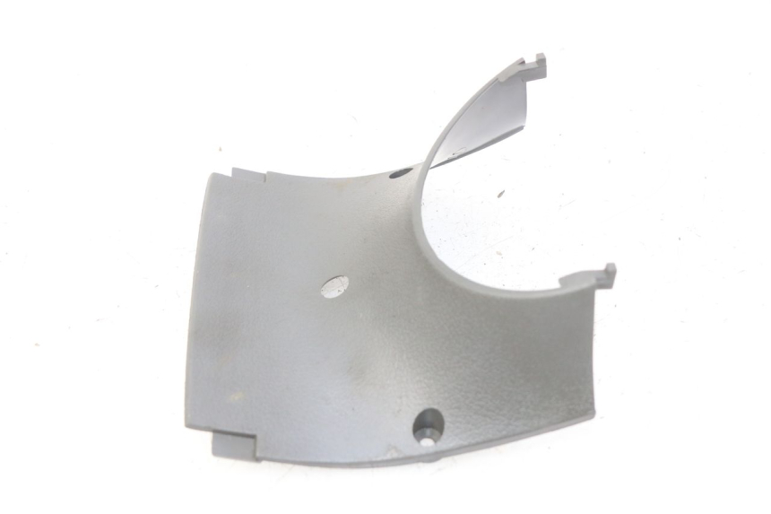 photo de UNTERE VERKLEIDUNGSSCHEIDUNG VORNE SUZUKI CP 80 (1985 - 1996)