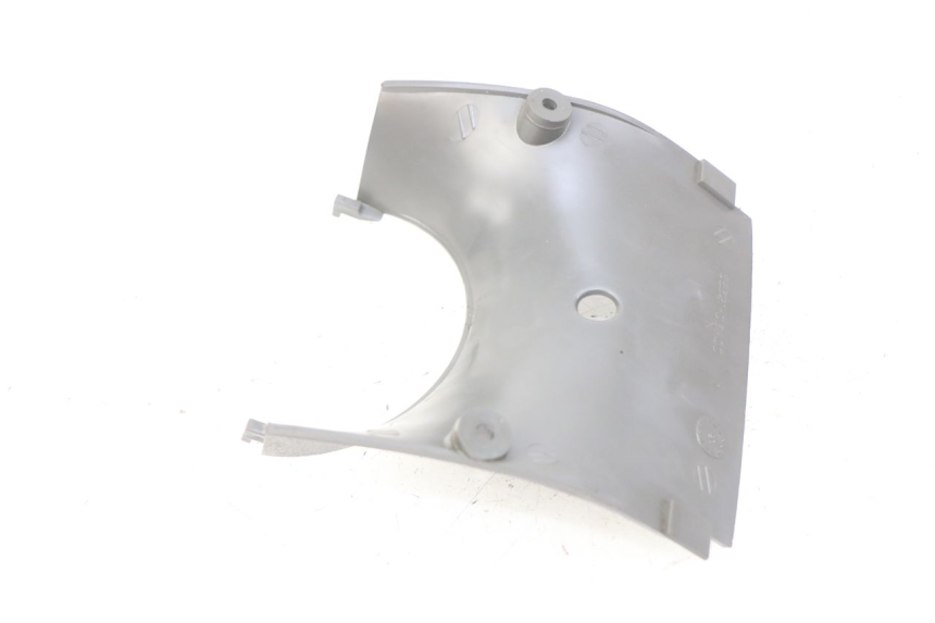 photo de UNTERE VERKLEIDUNGSSCHEIDUNG VORNE SUZUKI CP 80 (1985 - 1996)