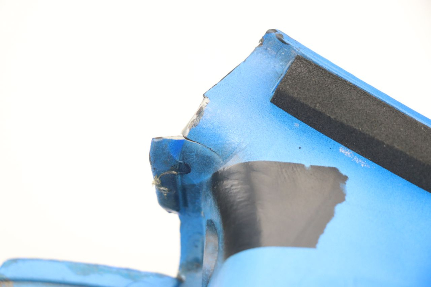 photo de UNTERE VERKLEIDUNG VORDERSEITE VERBINDUNG SUZUKI GSF S BANDIT 600 (2000 - 2004)
