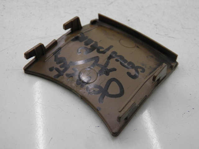 photo de VERKLEIDUNG VORNE MITTE HONDA SH 125 (2005 - 2008)