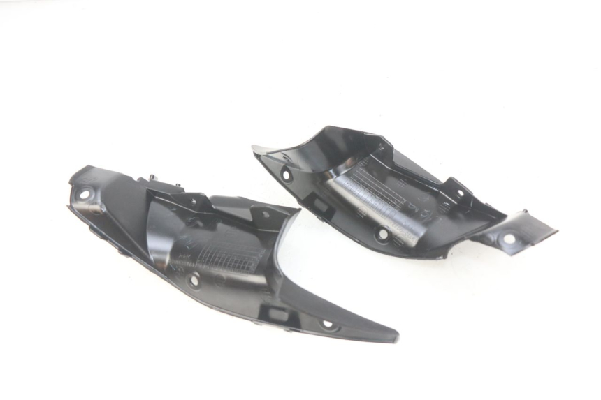 photo de UNTERE VERKLEIDUNGSVERBINDUNG VORNE KAWASAKI Z 650 (2016 - 2019)