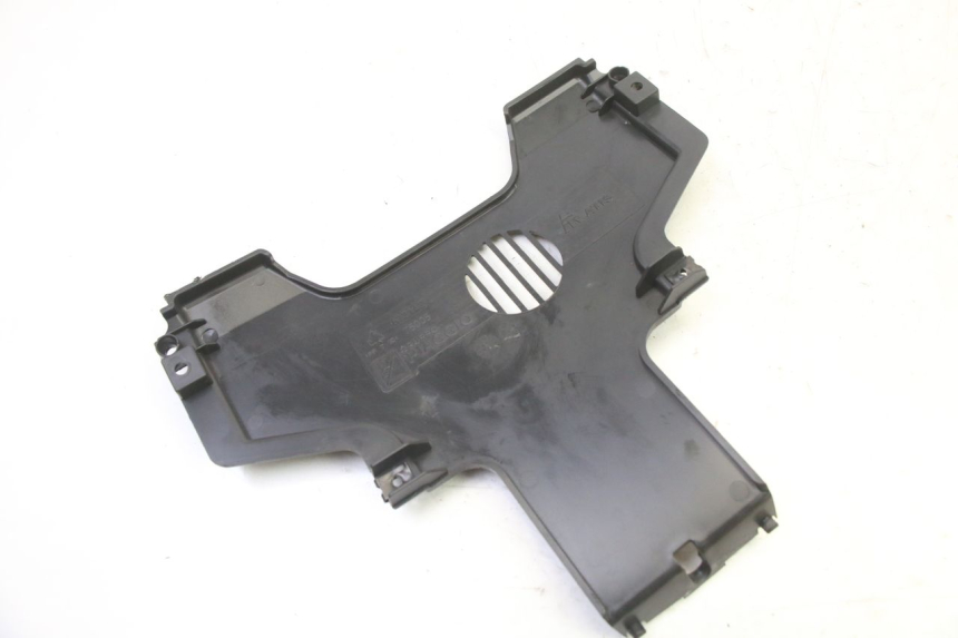 photo de VERKLEIDUNG VORNE MITTE PIAGGIO MP3 HPE 310 (2024 - 2025)