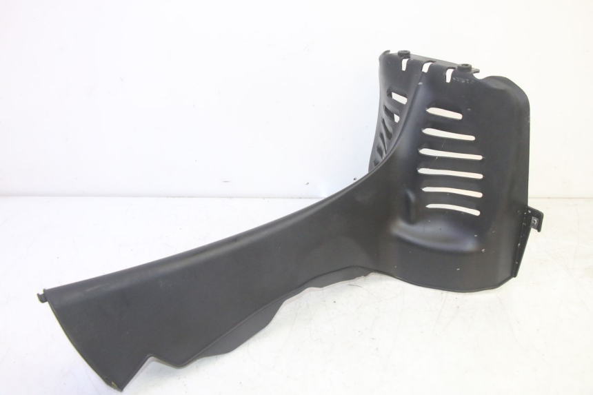 photo de VERKLEIDUNG VORNE MITTE PIAGGIO MP3 HPE 350 (2018 - 2020) - Detailansicht des Bauteils