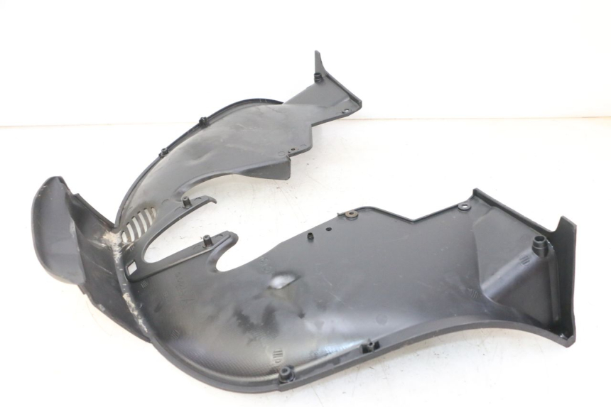 photo de UNTERE VERKLEIDUNGSSCHEIBE VORNE PIAGGIO MP3 LT 300 (2010 - 2016)