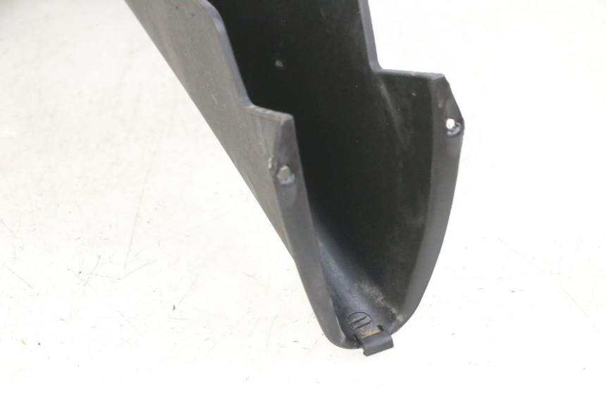 photo de VERKLEIDUNG VORNE MITTE PIAGGIO MP3 RL 250 (2007 - 2010) - Alternative Perspektive