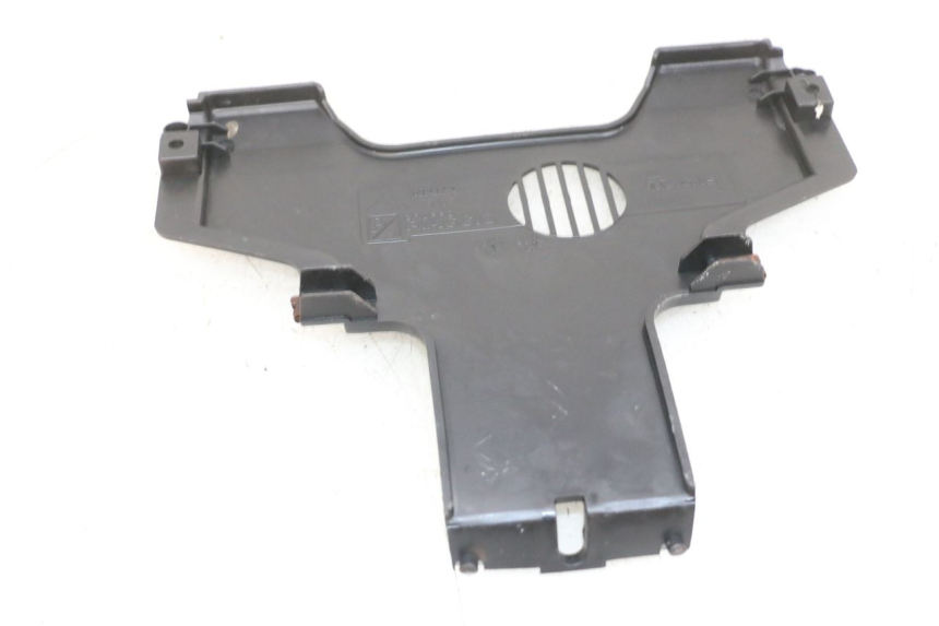 photo de VERKLEIDUNG VORNE MITTE PIAGGIO MP3 500 (2016 - 2018) - Detailansicht des Bauteils