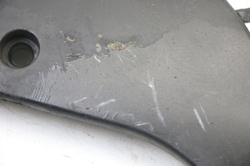 photo de UNTERE VERKLEIDUNGSSCHEIBE VORNE PIAGGIO VESPA S 2T 50 (2007 - 2014)