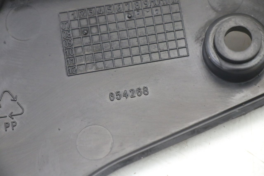 photo de UNTERE VERKLEIDUNGSSCHEIBE VORNE PIAGGIO VESPA S 2T 50 (2007 - 2014)