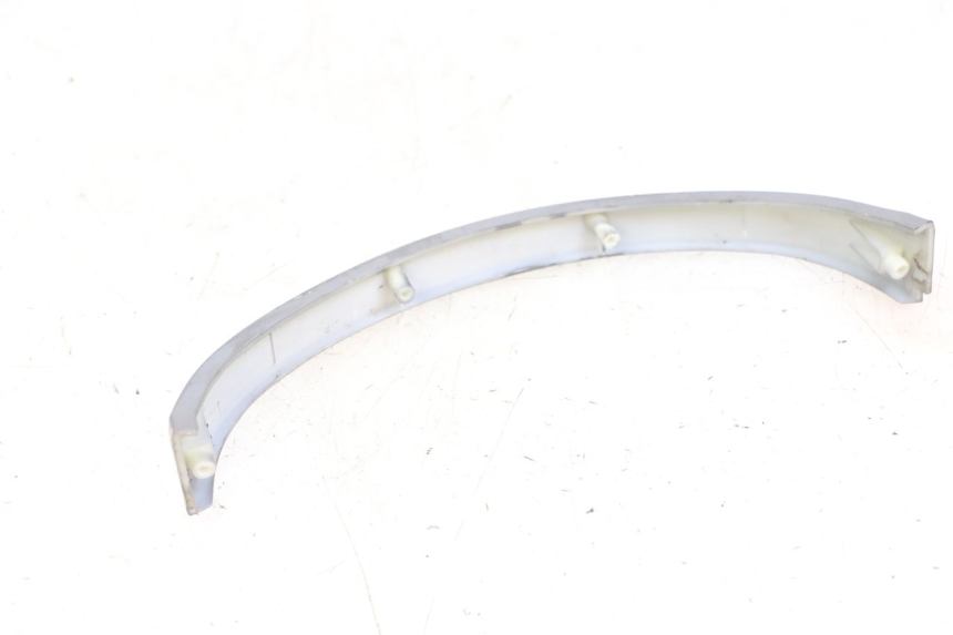 photo de VERKLEIDUNG VORNE MITTE EFUN PUSA 1 - Zoom auf Gebrauchszustand