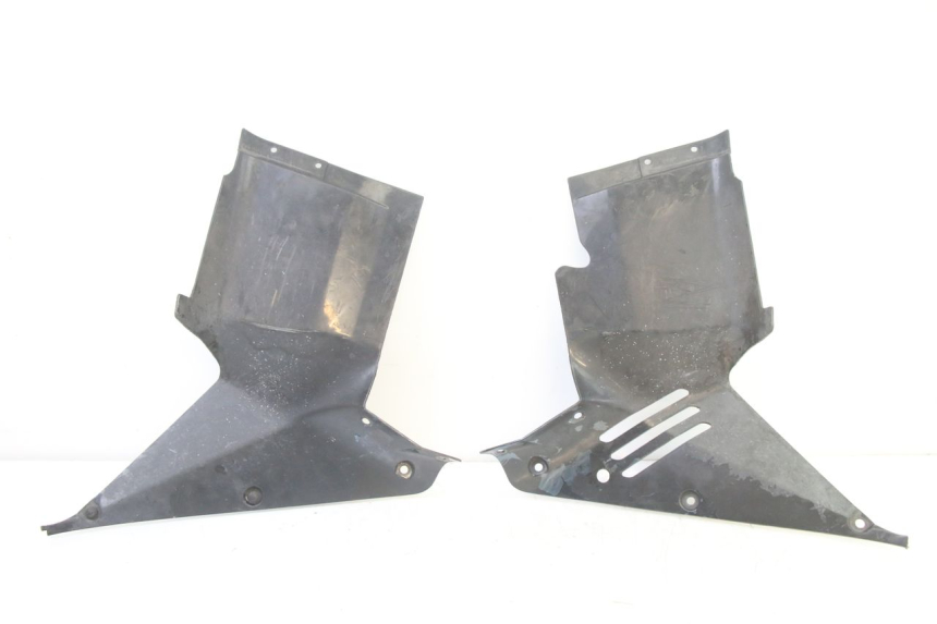 photo de VERKLEIDUNG VORNE MITTE HONDA ST PAN EUROPEAN 1300 (2002 - 2013)