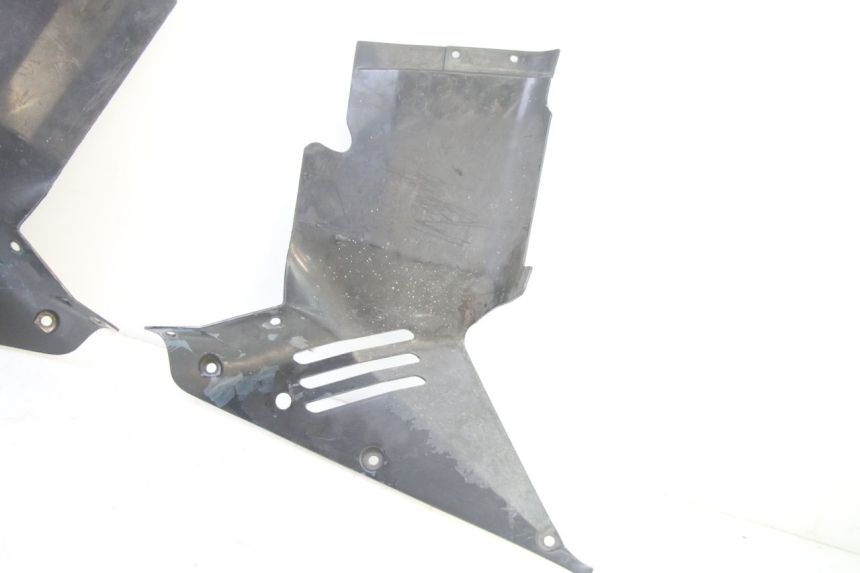photo de VERKLEIDUNG VORNE MITTE HONDA ST PAN EUROPEAN 1300 (2002 - 2013)
