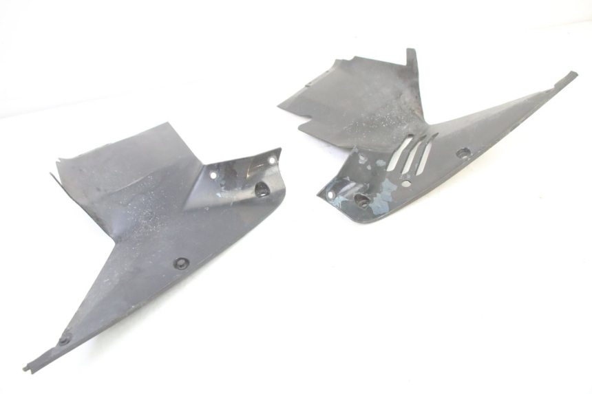 photo de VERKLEIDUNG VORNE MITTE HONDA ST PAN EUROPEAN 1300 (2002 - 2013)