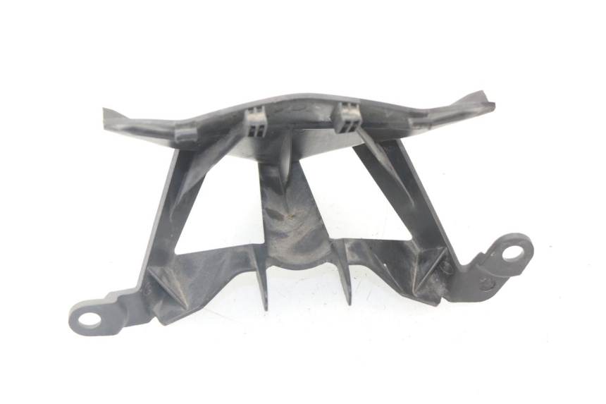 photo de VERKLEIDUNG VORNE MITTE YAMAHA XMAX X-MAX ABS 125 (2014 - 2016) - Zoom auf Gebrauchszustand