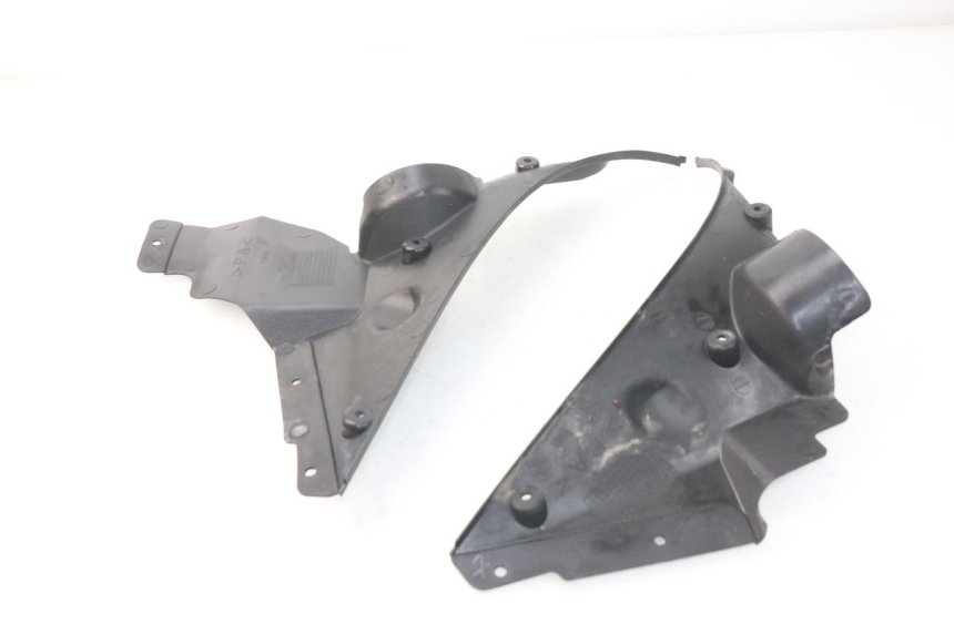 photo de UNTERE VERKLEIDUNGSSCHEIBE YAMAHA FJR ABS 1300 (2006 - 2012)