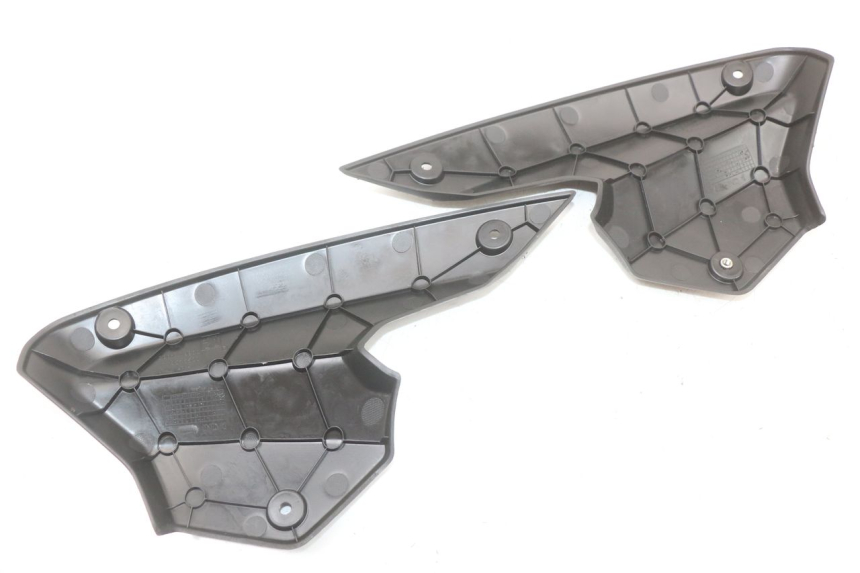 photo de VORDERE VERKLEIDUNGSVERBINDUNG PEUGEOT KISBEE 4T 50 (2018 - 2022)