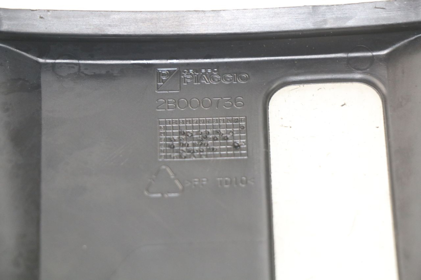 photo de FRONTVERKLEIDUNG MITTE PIAGGIO MP3 HPE 500 (2019 - 2022)