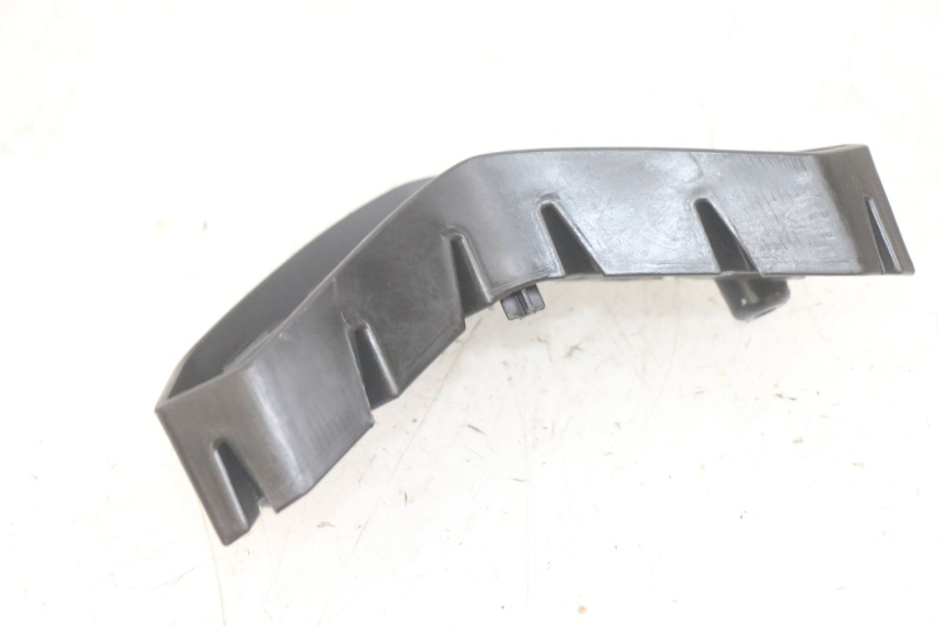 photo de FRONTVERKLEIDUNG MITTE PIAGGIO MP3 HPE 300 (2019 - 2026) - Alternative Perspektive