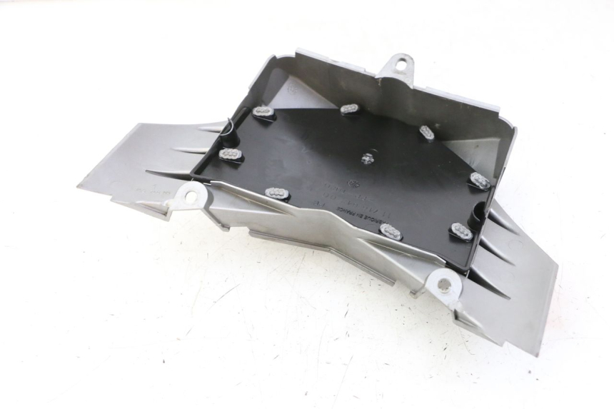 photo de FRONTVERKLEIDUNG MITTE PEUGEOT ELYSTAR 50 (2002 - 2014)