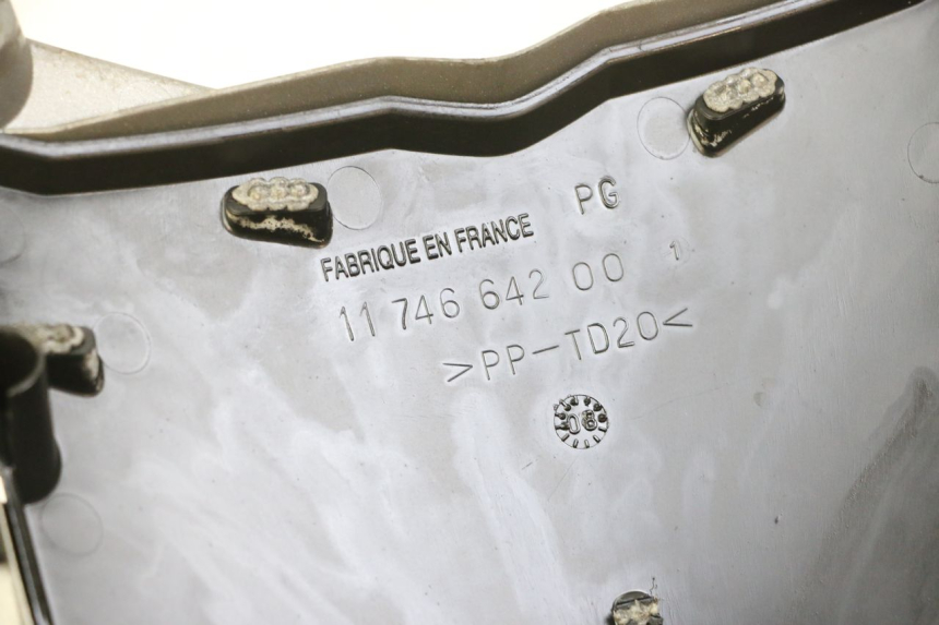 photo de FRONTVERKLEIDUNG MITTE PEUGEOT ELYSTAR 50 (2002 - 2014)