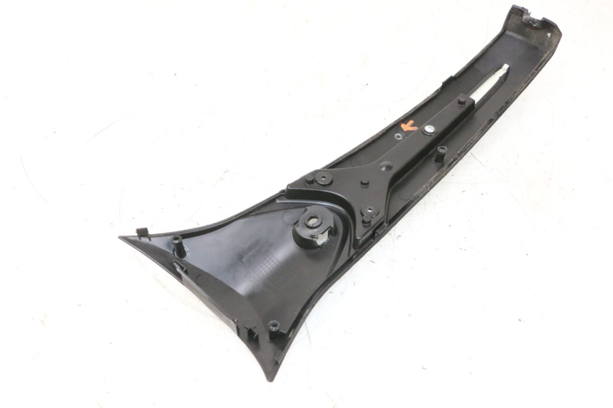 photo de FRONTVERKLEIDUNG MITTE JM MOTORS SANTANA 50 (2014 - 2023) - Technische Nahaufnahme