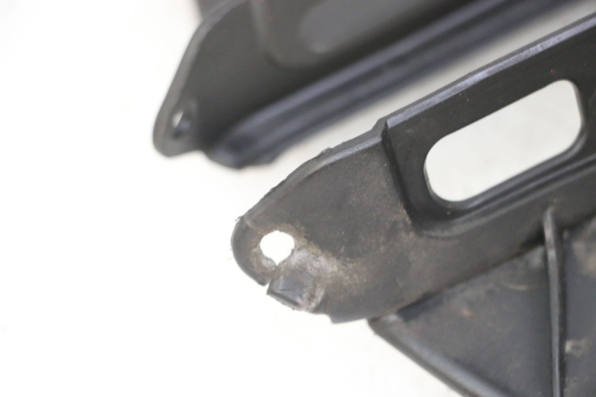 photo de FRONTVERKLEIDUNG MITTE PEUGEOT SATELIS COMPRESSOR K15 125 (2006 - 2009)