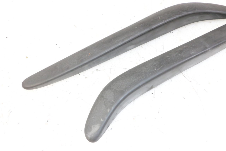 photo de FRONTVERKLEIDUNG MITTE APRILIA SCARABEO GT TOURING 125 (1999 - 2005)