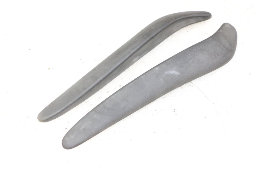 photo de FRONTVERKLEIDUNG MITTE APRILIA SCARABEO GT TOURING 125 (1999 - 2005)